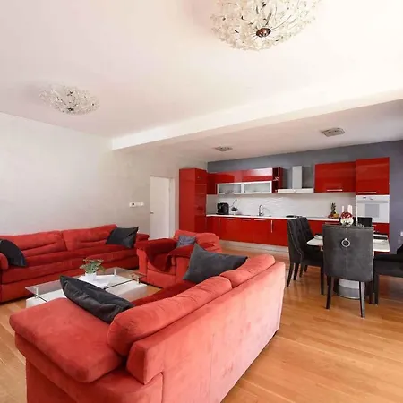 In Zadar/zadar Riviera 8258 Holiday home *